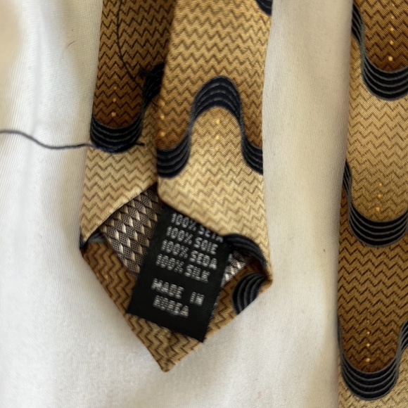 Add to bundle, I’ll send DISCOUNT! Dimossio hand made silk tie - Picture 4 of 5